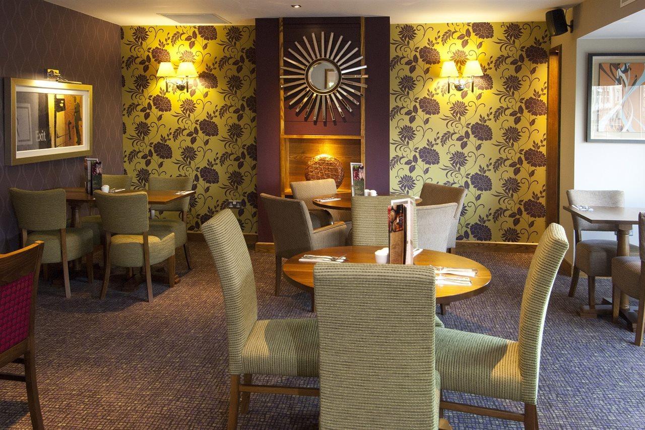 Premier Inn Bradford Central Exterior foto